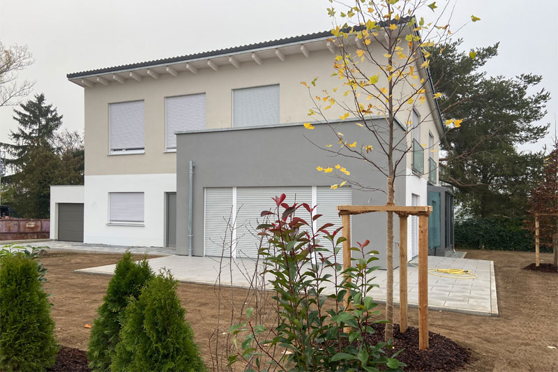 Neubau Einfamilienhaus in Barbing, Lkr. Regensburg, Aussenansicht fertiggestellt