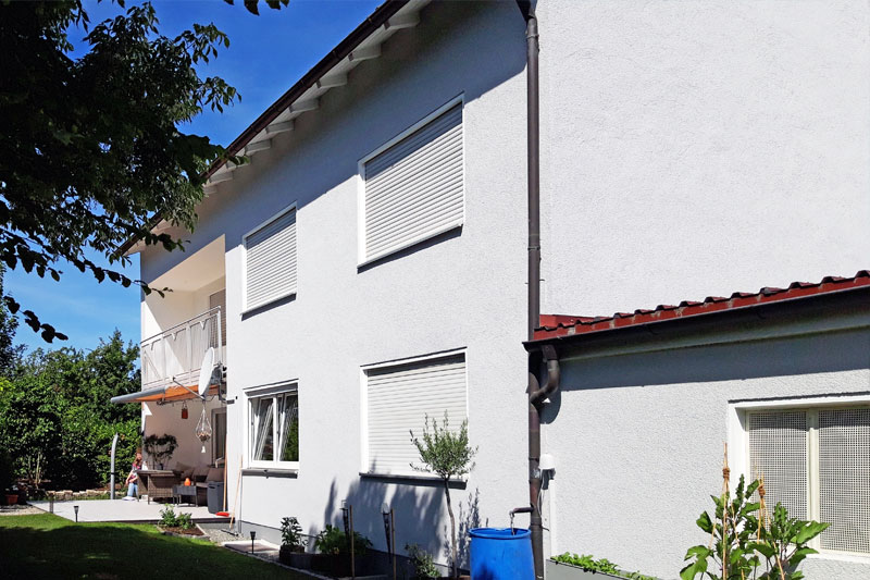 Umbau Einfamilienhaus Bestandsansicht Terrassenseite in Hagelstadt, Landkreis Regensburg
