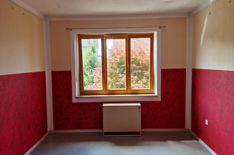 Sanierung eines 3-Fam.Hauses Baujahr ca. 1960 in Obertraubling, Landkreis Regensburg, Eingangsbereich Bestand