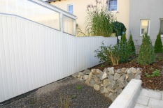 Gartengestaltung mit Stützmauer